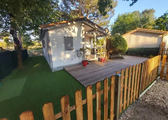 Chalet T3/clim/wifi/pkg/terrasse/15 Min Plages *