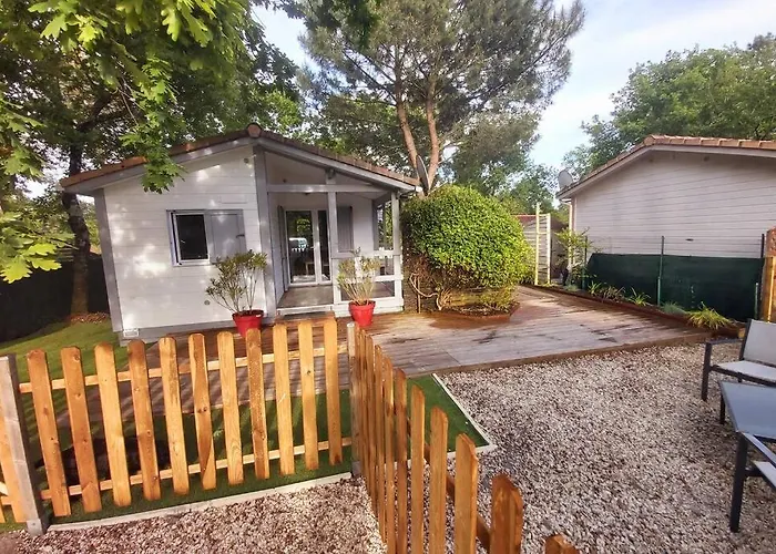 Alpehytte Chalet T3/clim/wifi/pkg/terrasse/15 Min Plages *