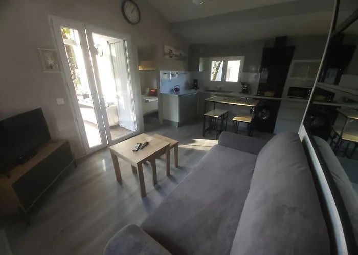 Chalet T3/clim/wifi/pkg/terrasse/15 Min Plages *