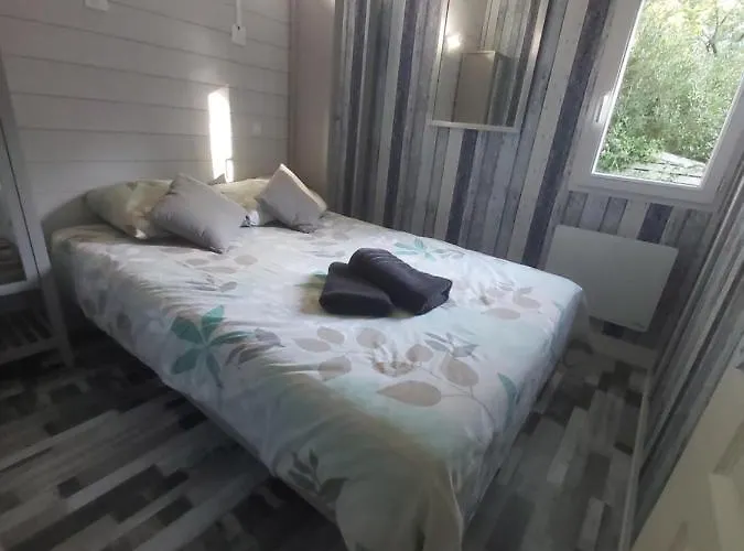 Chalet T3/clim/wifi/pkg/terrasse/15 Min Plages